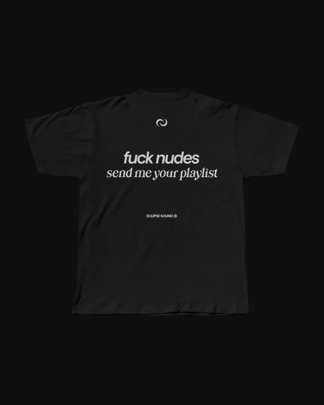 T-Shirt 'f*ck nudes' Black: foto 3 di 6